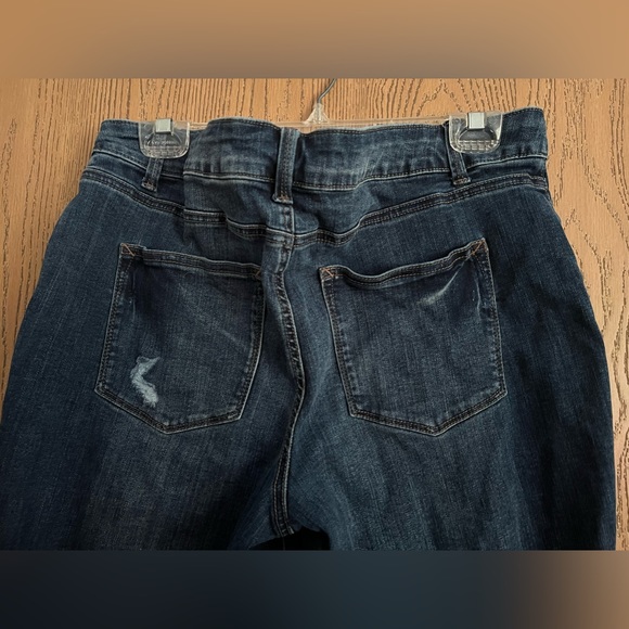 Maurice’s Midrise XL Jeans (Short Length) - Picture 6 of 9